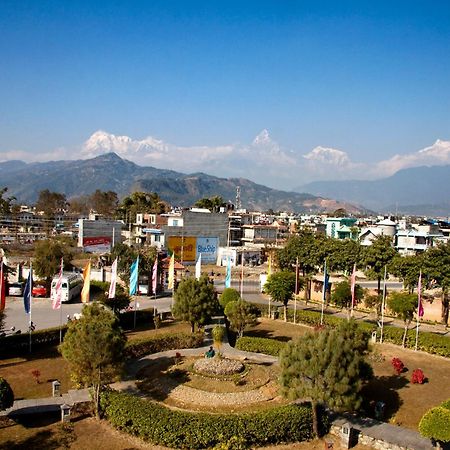 Hotel Pokhara Grande Екстер'єр фото