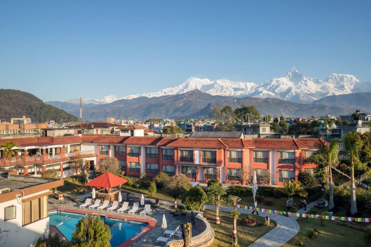 Hotel Pokhara Grande Екстер'єр фото